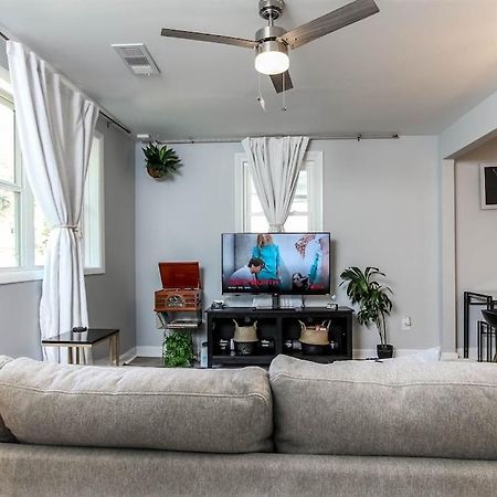 West End Bungalow Perfect To Work, Play, & Escape Atlanta Exterior photo